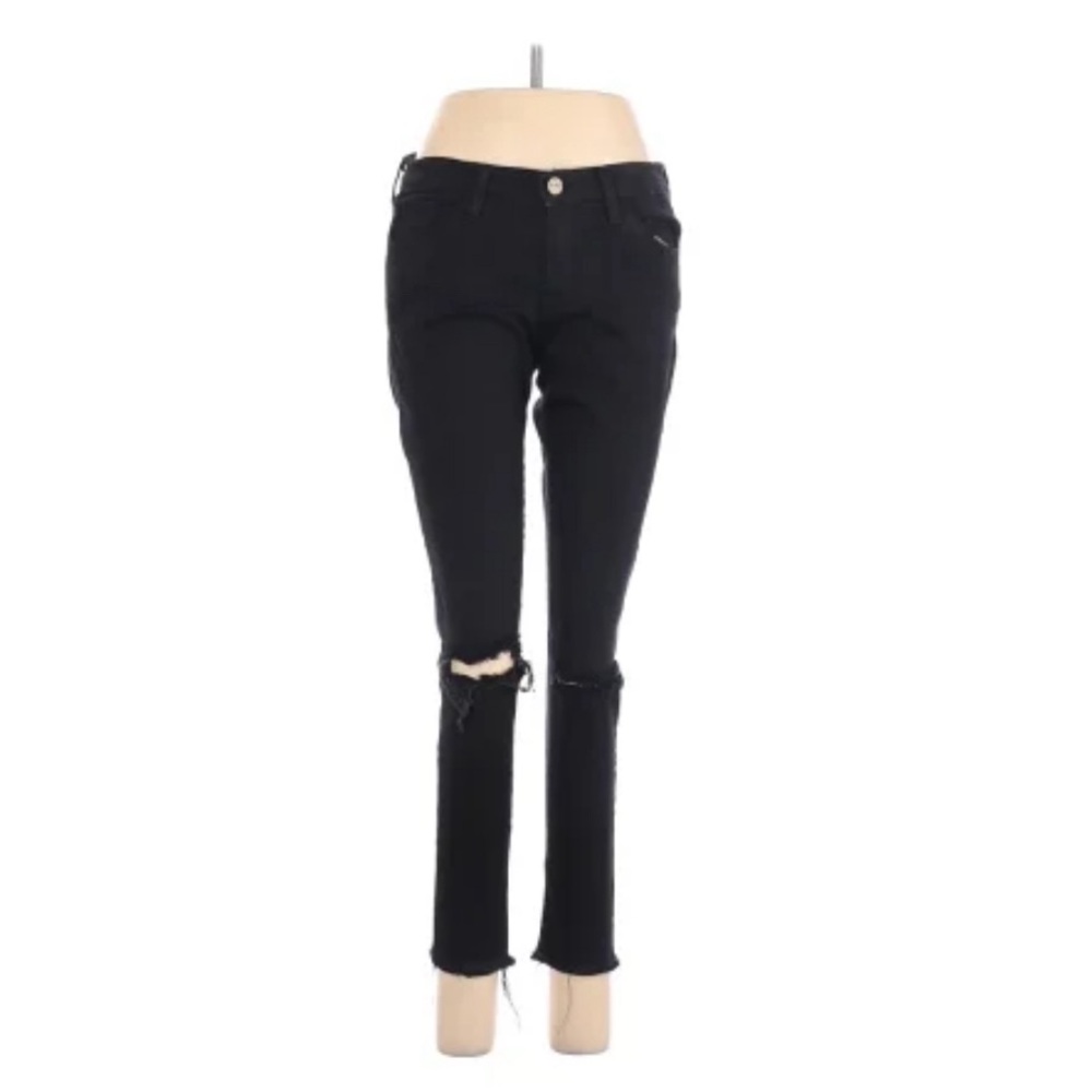 William B
29 Waist Jeans